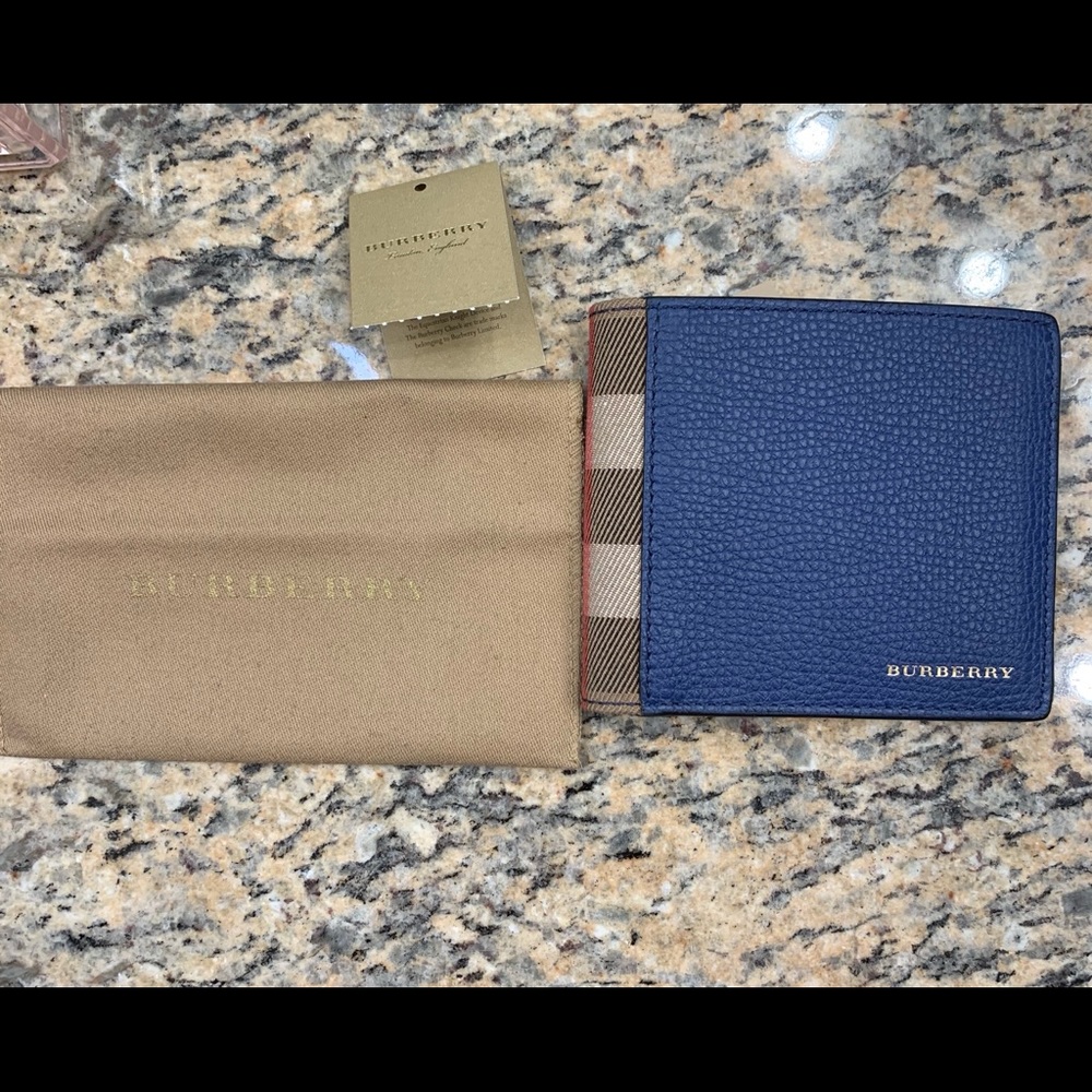 NWT Burberry Mens Wallet - Picture 1 of 6